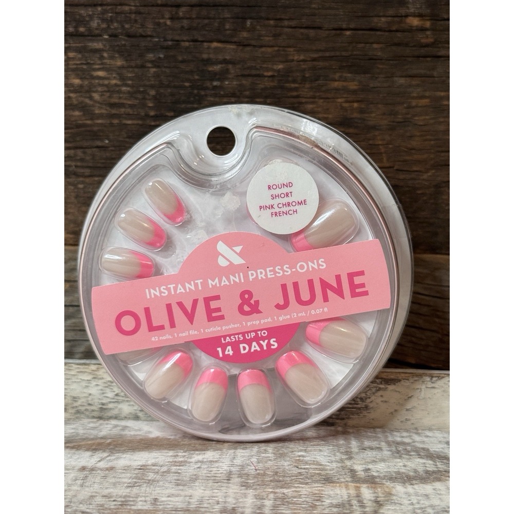Olive & June Instant Mani Press-On Nails | Short Round 42 Count NEW | MSRP = $12